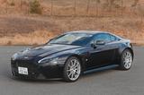 画像: アストンマーティン ヴァンテージ V12 S クーペ。アストンマーティンとしては比較的コンパクト。