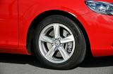 画像: タイヤはミシュランのプライマシー3で、サイズは205/55R16。