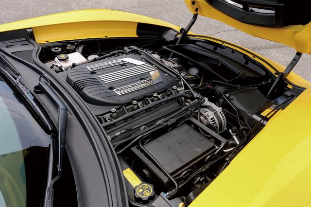 画像: V8OHVのサウンドには格別なものがある。