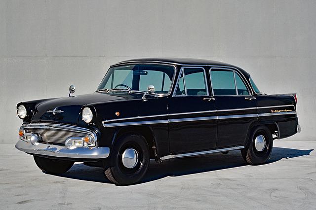 画像: 1957年にデビューした、ALSI型 初代スカイライン。