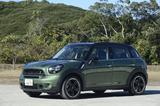 画像: 先代MINIクーパーSDクロスオーバ−。全長4105mm全幅1790mm全高1550mm。立体駐車場にも入る高さだった。