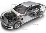 画像: BMW 530e iパフォーマンスのシステム図。電気モーターは8速ATに組み込まれ、バッテリーはリアシート下に格納されている。