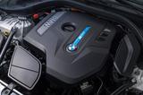 画像: 184psの2L 直4ターボエンジンに113psのモーターを組み合わせたシステム最高出力は252ps。