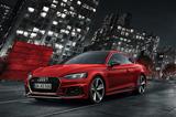 画像: アウディ RS5 クーペ。ブリスターフェンダーで標準モデルより全幅は15mm拡大している。