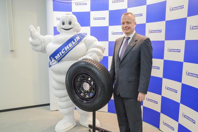 画像: 195/80R15 LT 105/107 Rはトヨタ ハイエースや日産 キャラバンなどに適したサイズだ