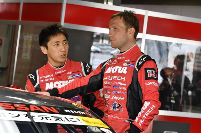 画像: フロントロゥを獲得した23号車が他のGT-Rを圧倒、NISSANはNISMO至上主義なのか?