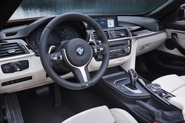 画像: インテリアはBMWらしい気品と実用性を備える。日本に導入されるのは、3L直6ターボエンジン搭載の440iカブリオレ。