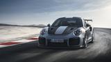 画像: ポルシェ911 GT2 RS。史上最強のロードゴーイング911だ。