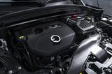 画像: 136psを発生する1.5L 直3ターボに88psの電動モーターを組み合わせたシステム最高出力は224psをマークする。