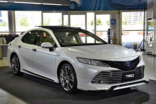 画像: 発表会場にはTRDのエアロパーツセット装着車も展示されていた。