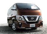 画像: 日産車のファミリーフェイスである「Vモーショングリル」をさらに強調。押し出しと車格感が増している。