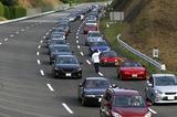 画像: 高速周回路での参加車両によるパレード