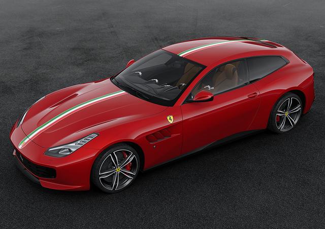 画像: FFの後継モデルとして2016年に登場したフェラーリGTC4ルッソ。