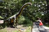画像: プラキオサウルスと闘うクレインズ、でもそれ草食なんですけど…