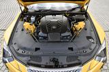 画像: LC500は、コンベンショナルな5LのV8DOHC。組み合わされるミッションは新開発のトルクコンバーター10速AT。