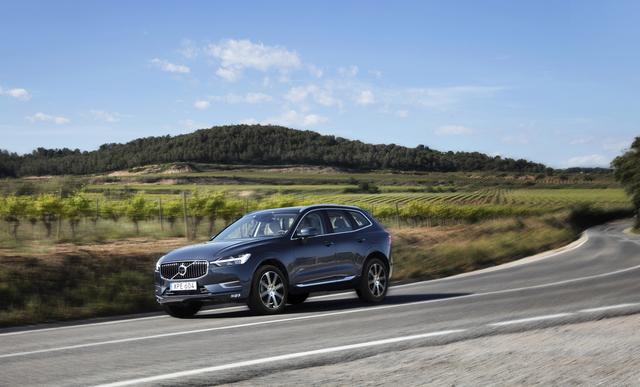 画像: トールハンマーをアイコンに使ったヘッドライトこそXC90と同じだが、このXC60はさらに精悍さが増したデザインとなった。