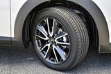 画像: 試乗車のタイヤは215/50R18 92V、ホイールは18×7Jサイズとなっている。銘柄はトーヨーのPROXES R40。乗り心地、静粛性ともに満足のいくレベルだ。