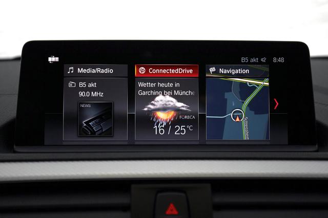 画像: BMWコネクテッドドライブはユーザーインターフェイスを一新。リアルタイム交通情報や電子メールにも対応する。