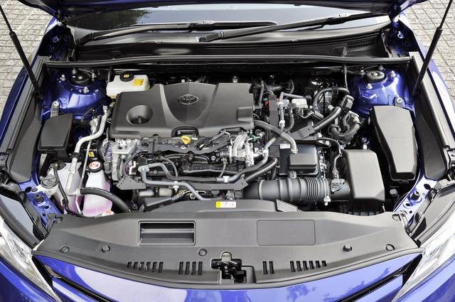 画像: 新開発の2.5Lエンジンに第4世代ハイブリッドを組み合わせ、JC08モード燃費は28.4km/Lを達成。