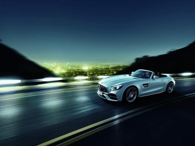 画像1: メルセデスAMG GT C ロードスター