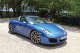 画像: ポルシェ 911 タルガ4。カブリオレとは違う独自の個性を持つ。