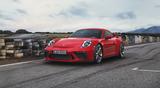 画像: ポルシェ 911 GT3。自然吸気エンジンを搭載することだけで、いまや特別な存在に。