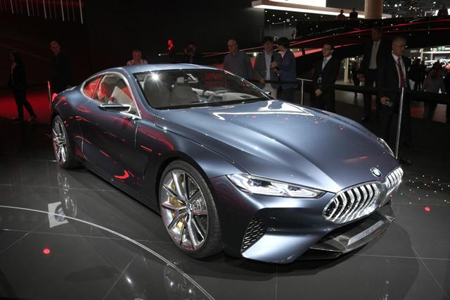 画像: 2018年にデビューする予定の新型8シリーズクーペにほぼ近いと思われる完成度を伝えてくれる「コンセプト8シリーズ」。そのシャープで魅惑的なデザインとともに、ダイナミクス性能も「これぞBMW!」と実感させてくれるであろう伝統的なBMWらしさを最新のテクノロジーとともに味わわせてくれるに違いないと思えました。