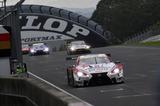 画像: 1号車レクサス、46号車GT-Rの順でチェッカー、3位だけど6号車以下は周回遅れ
