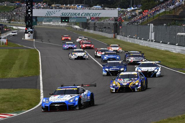 画像: 24号車GT-R、19号車レクサスとヨコハマ1-2でスタート