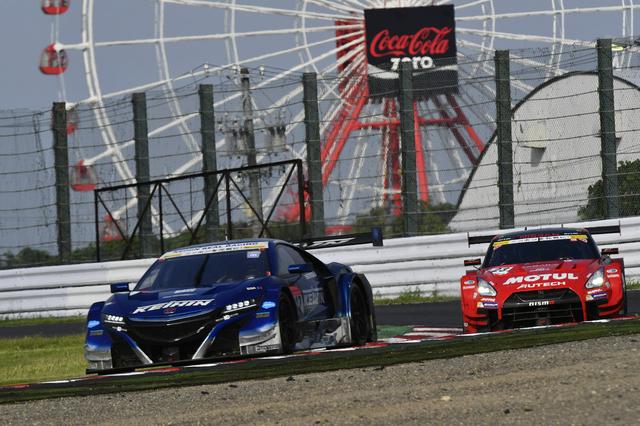 画像: 予選12番手から脅威のレース運び、2位まで上がる23号車GT-R
