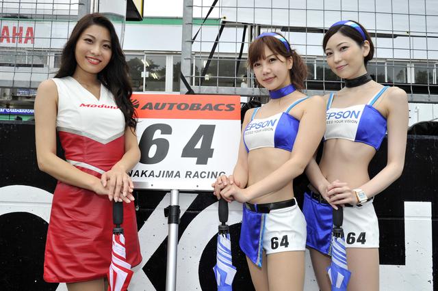 画像: 左:Modulo Smile 結城みいタン エプソン・ナカジマレーシング レースクイーン 中:あやきいくサン 右:秋月清華(さやか)さん