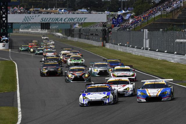 画像: マザーシャシー勢の背後にGT3勢がつける