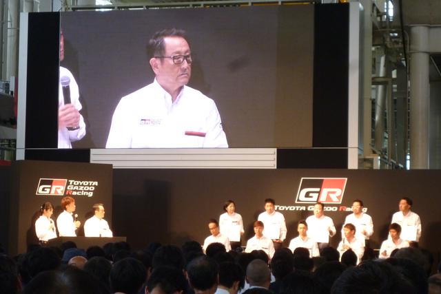 画像: 東京・お台場にあるメガウェブで発表会を実施。豊田章男社長は「ニュルブルクリンクでテストする車両が、当初はもう発売されていないスープラを使っていた。しかし、他のドイツメーカーはこれから発売するクルマでバトルをしながらテストを行っていた。この状況はなんとも悔しかった。これを原点にして、GAZOO RACINGが始まりました。今後はこのGRのブランドをたくさんのお客様に届けて、みなさんを笑顔にさせる存在になっていきたい」と熱く語った。