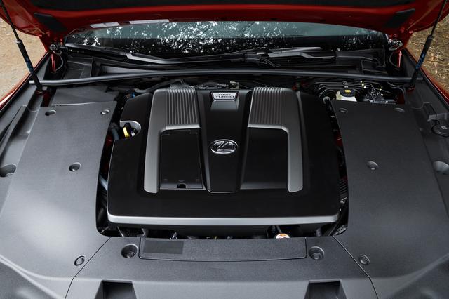 画像: 新エンジンの3.5L V6ツインターボ。