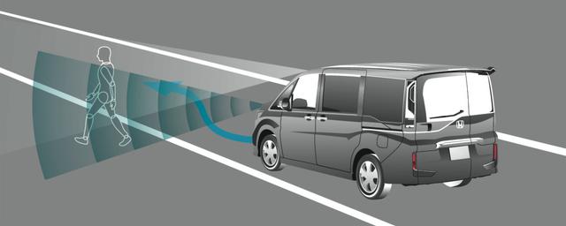 画像: 歩行者事故低減ステアリングは、走行中に車線を逸脱し路側帯側の歩行者と衝突する可能性がある場合に音と表示で警告。ステアリングを制御して回避の支援を行う。