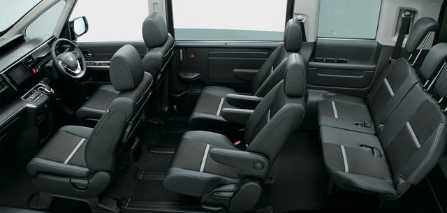 画像: ハイブリッドシステムはボンネット内と前席床下に収めることで 1405mmというクラストップクラスの車内高を確保している。