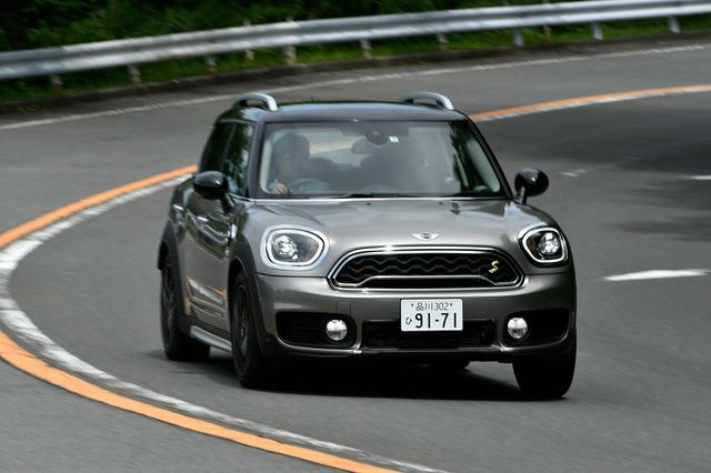 画像: MINI クーパーS E クロスオーバー オール4の静粛性は高い。ロードノイズだけでなく、1.5L直3ターボエンジンのサウンドもあまり聞こえてこない。