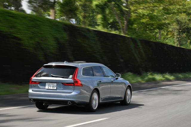 画像2: ボルボ V70からの乗り換えにちょうどいいかもしれないV90 T5 モメンタム