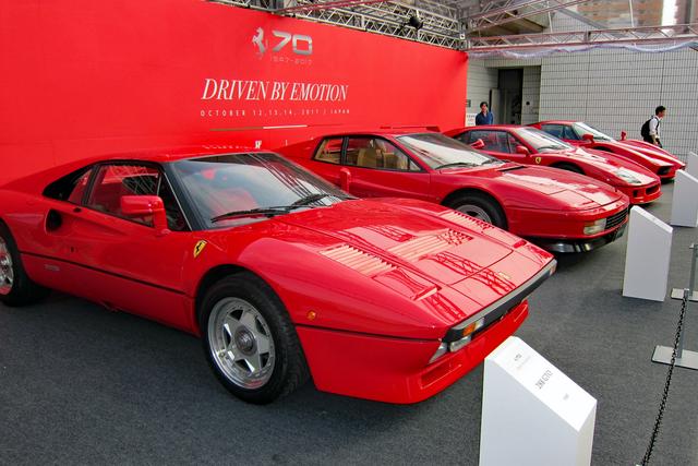 画像: 288GTOにテスタロッサ、F40にENZO…と、スーパーカー好きにはたまらないラインアップ。