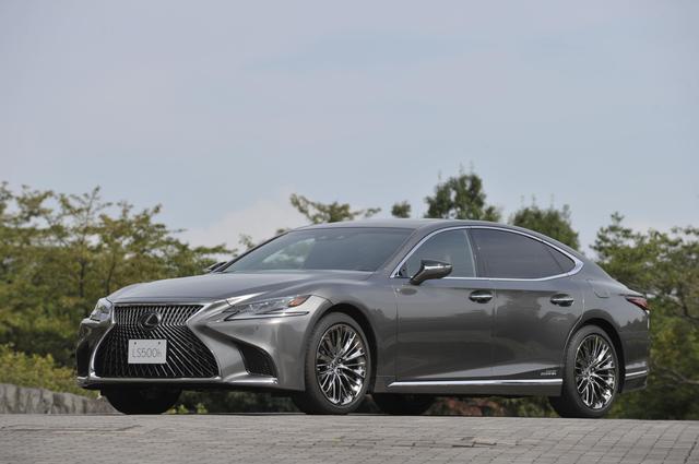 画像: LS500hエグゼクティブ。外寸はハイブリッド仕様とまったく変わらない。