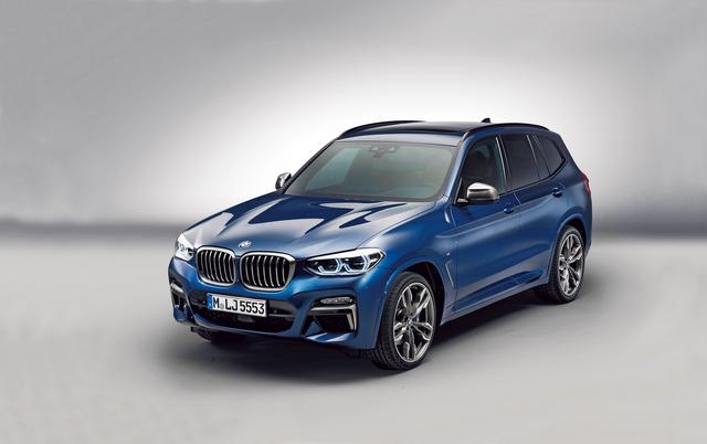 画像: 新型BMW X3のキドニーグリルは従来モデルと比較して大きくなり、存在感を強く主張している。