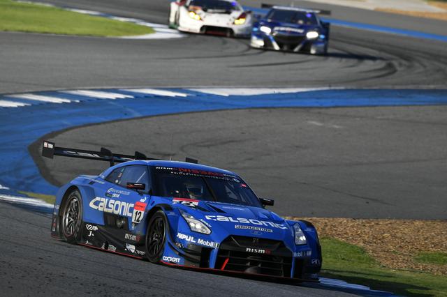 画像: 3位に下がった12号車GT-Rにさらなる悲劇が襲う