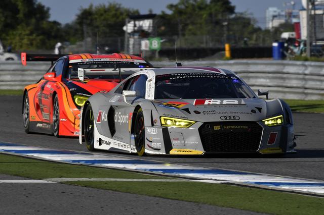 画像: 21号車R8はマシントラブルにより徐々にポジションダウン、45周目にピットインしリタイア