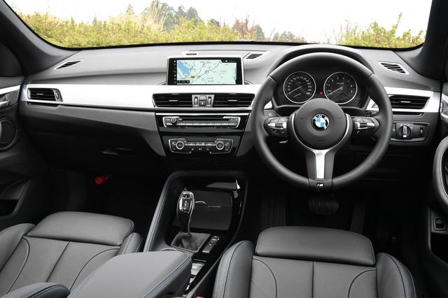 画像: 試乗車のグレードはMスポーツなので、ステアリングなどに「M」のロゴが入る。