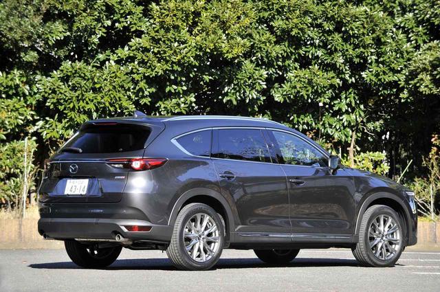 画像: CX-8 の寸法は、全長 4900mm ✕全幅 1840mm ✕全高 1730mm。ホイールベースは 2930mm。