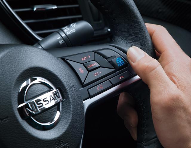 画像: 人気の運転支援システム、“プロパイロット”はもちろん装備している。
