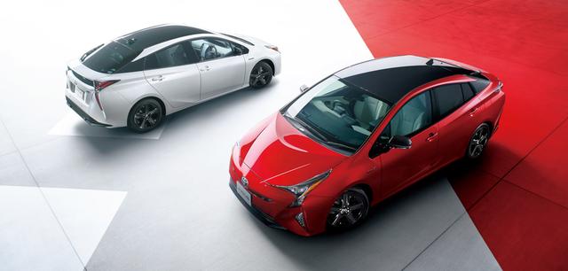 画像: 2017年の新車販売台数で1位となったトヨタプリウス。2017年11月に20周年記念車を発売。