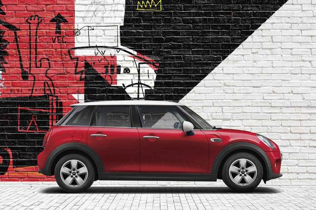 画像: MINI サザークはクーパーをベースに4グレードを展開する。