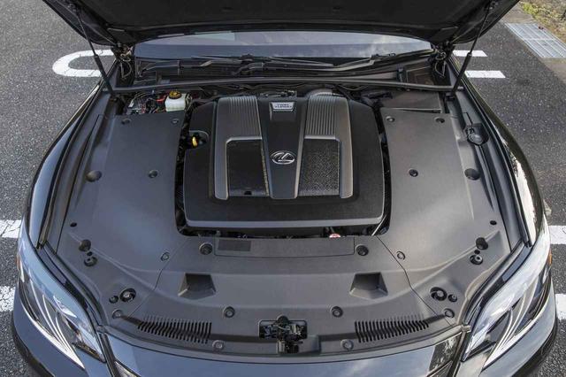 画像: 3.5Lの V6エンジンは、V8ターボに匹敵する422ps、61.2kgmを発生。