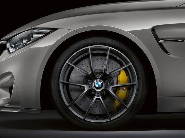 画像: DTM車両のホイールをオマージュした軽量ホイール。